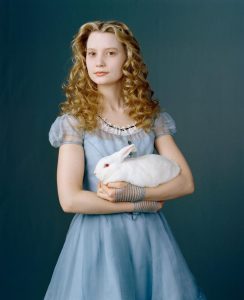 Alice in Wonderland - Mia Wasikowska